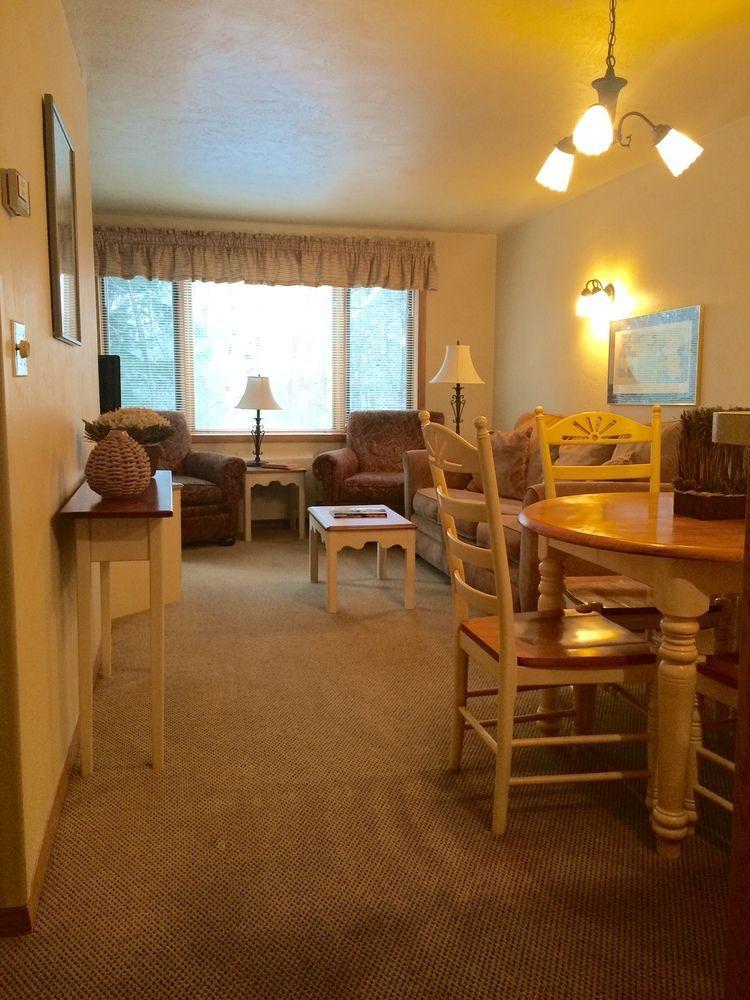 Waterbury Inn Ephraim Ngoại thất bức ảnh