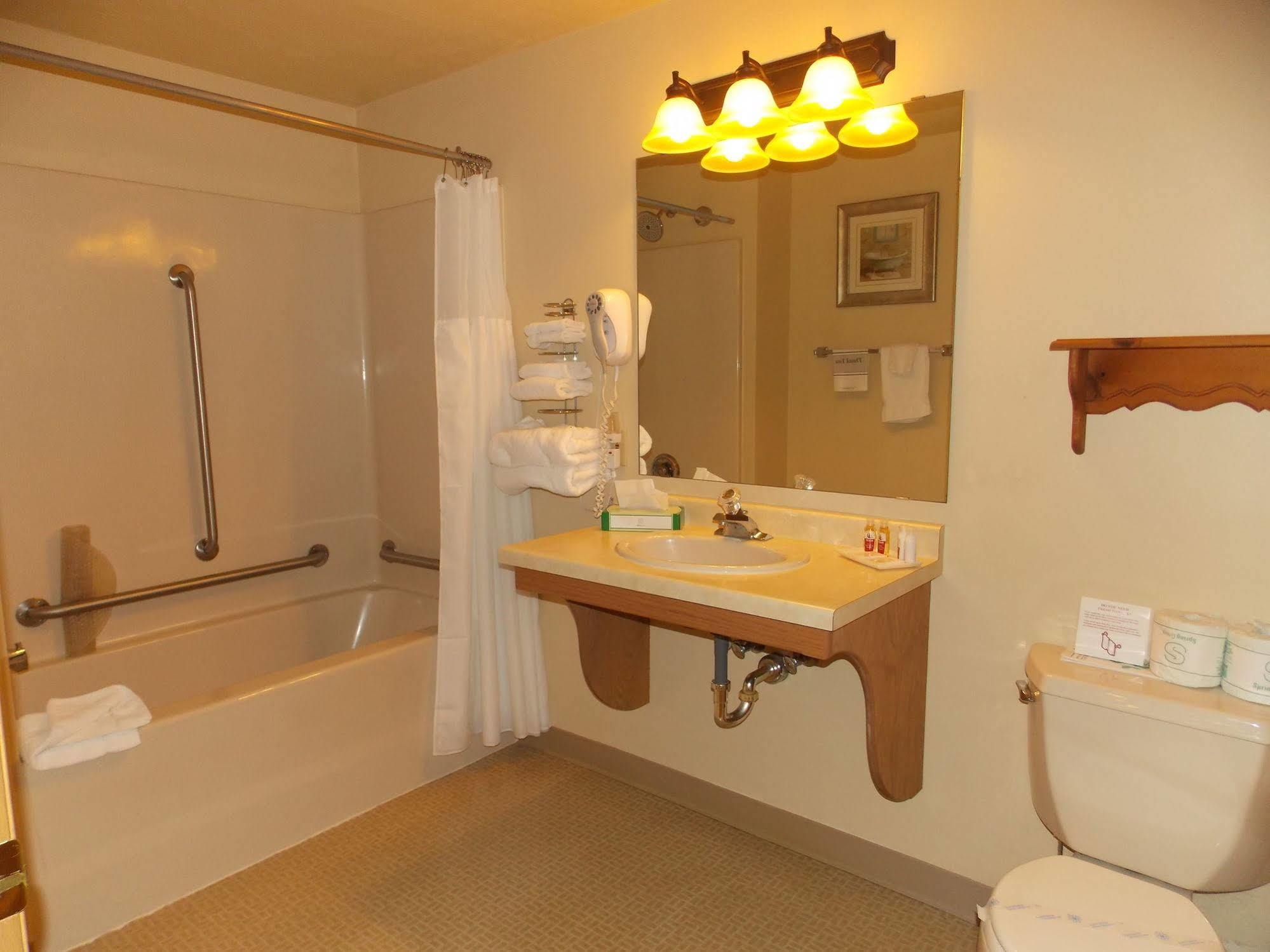 Waterbury Inn Ephraim Ngoại thất bức ảnh