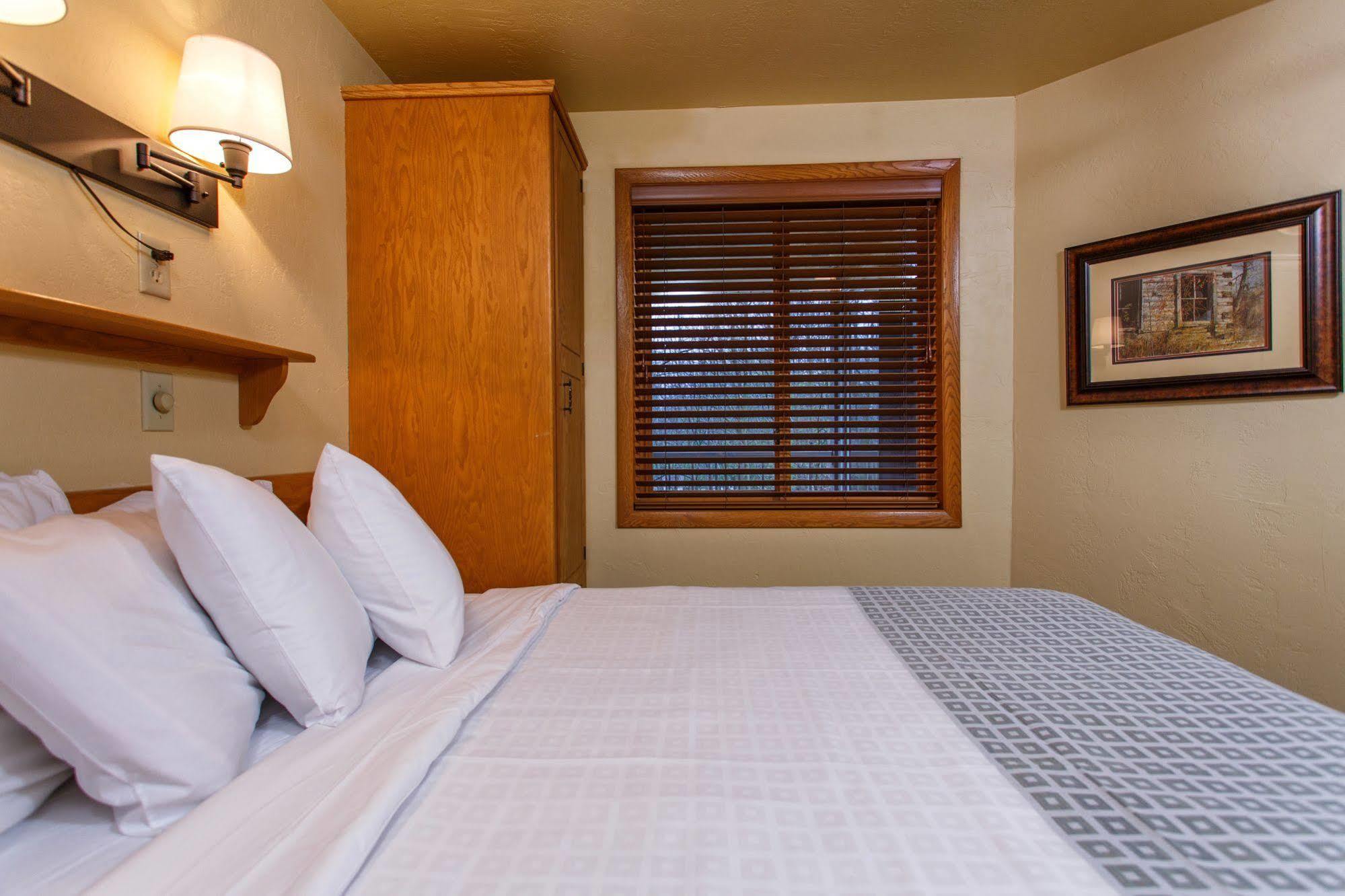 Waterbury Inn Ephraim Ngoại thất bức ảnh