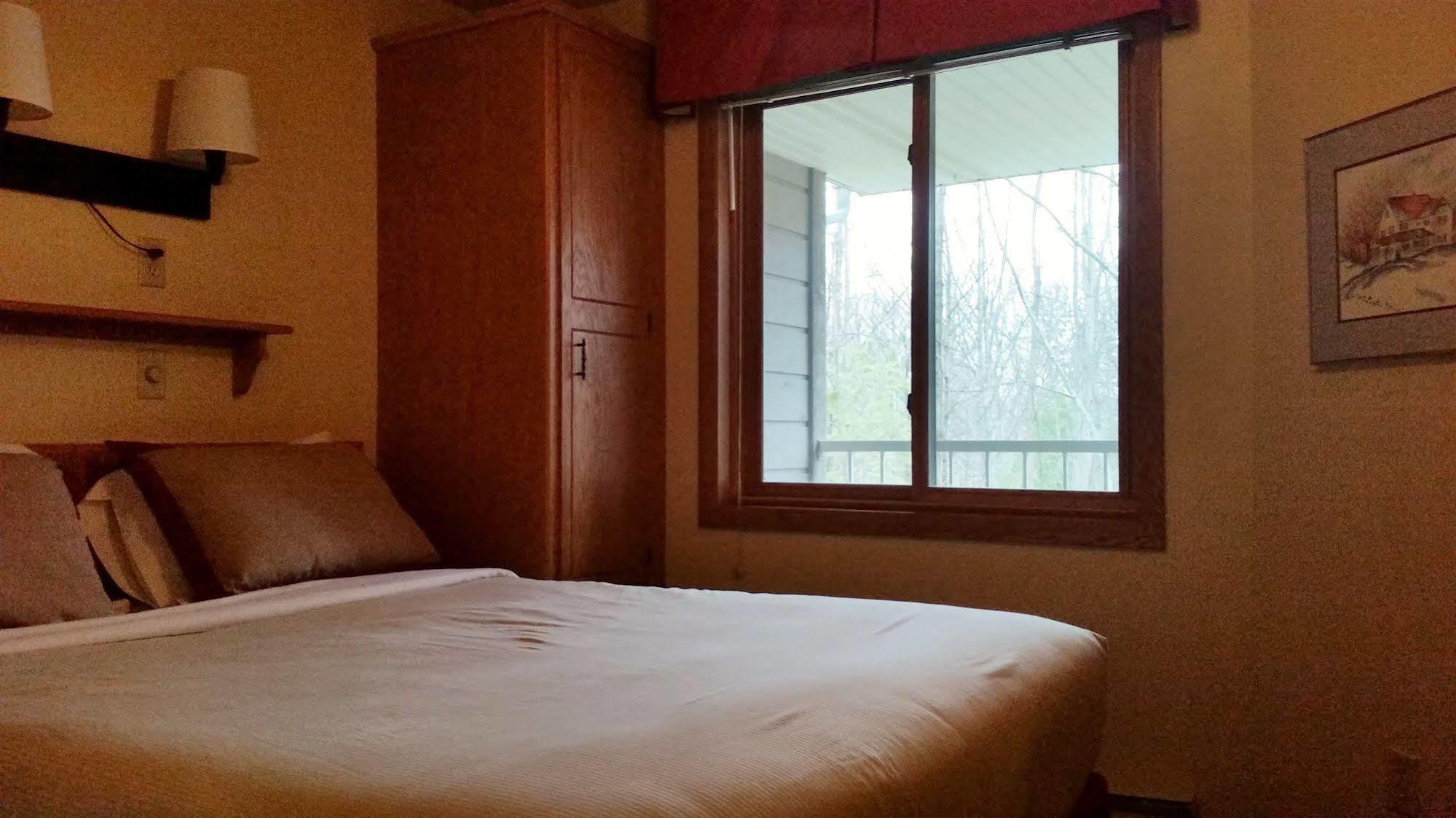 Waterbury Inn Ephraim Ngoại thất bức ảnh